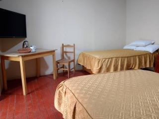 Frente al Qorikancha - 2 cuadras Plaza Central - Cusco - 4