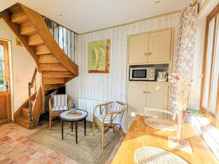 Gîte rénové au bord de la Sarthe, calme et parking privé - FR-1-410-460 - 8