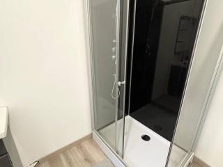 F2 meublé avec balcon, clim, WIFI, animaux admis - 50m des thermes - FR-1-703-198 - Amélie-les-Bains-Palalda - 3