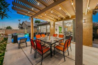 Indio Gateway-New Salt Water Pool and Spa - 5