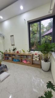 Ngôi nhà nhỏ dưới chân đồi - 1