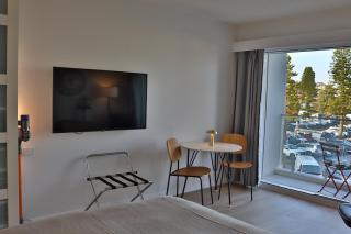 Dee Why Beach - Surfrider Studio 22 - Deewhy - 4