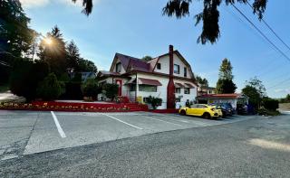 Cozy Private Room with Shared Bathroom on the 1st Floor - Conveniently Located near SeaTac Airport and Downtown - Seattle - 1