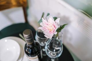 Victoria Park Studio 7 - 5 mins walk to Town Centre & Train Station - 2