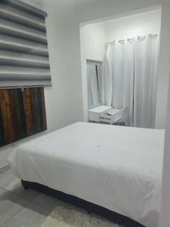 Luxurious beach apartment - Tinley Manor - 0