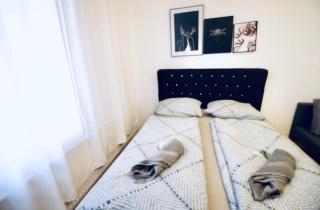 Budget & Friendly 3BR Shared Apt for 9, Near Augarten - Wenen - 1