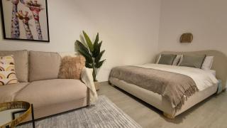 Deluxe Studio - Stylish & Cosy in Luma22 - 4