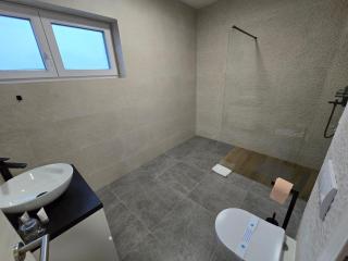 Apartman FIŠBAH II 2 self CHECK-IN, FREE PRIVATE PARKING - Osijek - 6