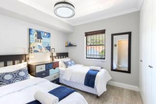 Apartment18Lifestyle Gordons Bay Beachfront - Gordonʼs Bay - 5