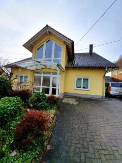 Ferienwohnungen Beckingen-Haustadt, Ideal für Familien, Urlauber und Geschäftsreisende - Beckingen - 0