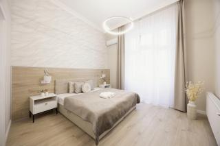 Luxurious & Elegance W18 Grand Suite w' Balcony by Prestige Homes - Budapest - 6