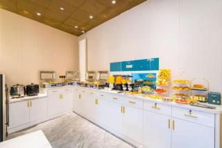 Dequan Luxury Jingguang Hotel, near Guomao CBD - 3