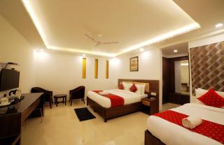 Airport Hotel Chanakya - 2
