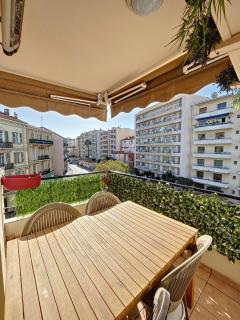 A 2 pas des plages et centre 324L TER - 8