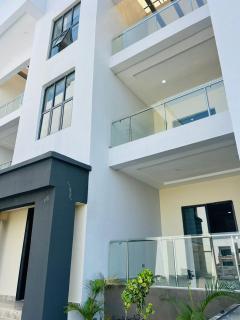Calini Luxury 2 Bedroom Flat - Sunflower Escape - 8