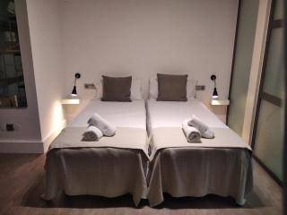 ApartEasy - MONUMENT, large, cosy apartment - Barcelone - 5