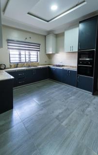 Calini Luxury 2 Bedroom Flat - Sunflower Escape - 9