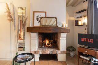 "couleur corail" studio with fireplace - city center - Honfleur - 1