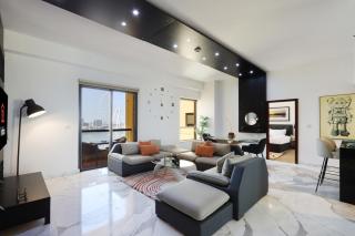 Upgraded 1B with Beach Access and Ain Dubai Views - 0