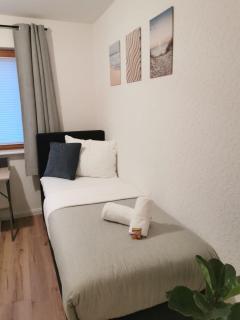 Horizon 2 - Ferienwohnung Playmobil Funpark und Nähe Messe Nürnberg mit Parkplatz 4Pers 24h Self Checkin - Zirndorf - 1