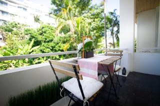 Spacious 4-Bedroom Oasis in the Heart of Sukhumvit - Banguecoque - 0
