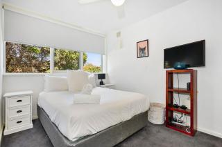 The Nest Elwood - 1BR Apt with Free Parking - 7