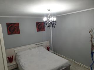 Garsoniera Samoilă - Petroşani - 2