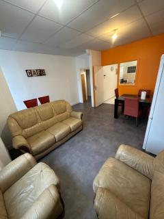Chambre Privative avec lavabo Gare SNCF - Tarbes - 4