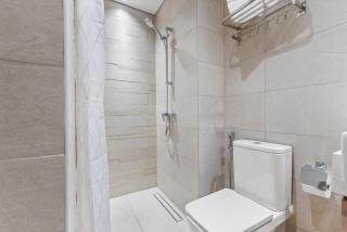 Serenity Royale Escape - 1