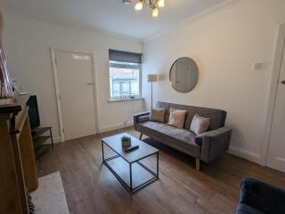 Stanhope Road 4 Bed - Westoe - 3