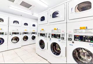 Castle 1221 Large studio with free parking, pool, tennis, beach access, tiki bar... - Miami Beach - 1