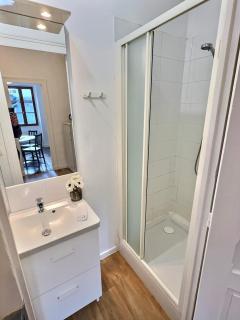 Wonderhost, Central Avenue en coeur de ville - Pau - 2
