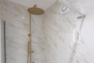 Ostend Center Seasight and Luxury Apartment with Free Parking - Oostende - 2