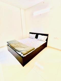 GOLF CITY Luxurious 2bhk - Lucknow - 9