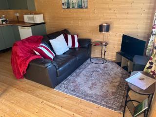 Oak Tree Cabin - Caldicot - 6