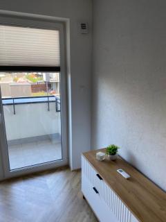 WORKATION Centre Airport Boutique Designer Bath, 3-4 days best offer, Kitchen, Balkony, Aircon - Warsaw - 4