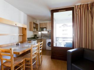 Confortable studio 2* avec balcon, double exposition et parking, proche du centre de Brides-les-Bains - FR-1-512-108 - Brides-les-Bains - 2