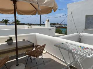 Theofanis on the beach - Agia Anna de Naxos - 5
