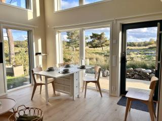 Minihus med utsikt nära hav, natur och Göteborg - Jörlanda - 0