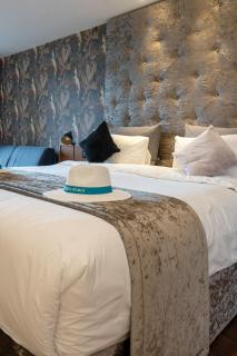 The Village Boutique and SPA - 7