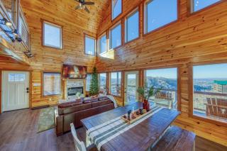 NEW Luxury Cabin with Breathtaking Views, Pool Access, Game Room - Sevierville - 6