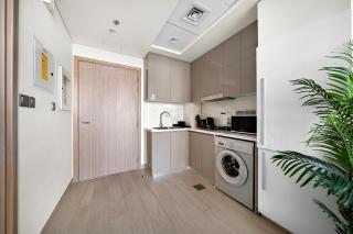 Modern Studio Azizi Riviera 35, Meydan - 1
