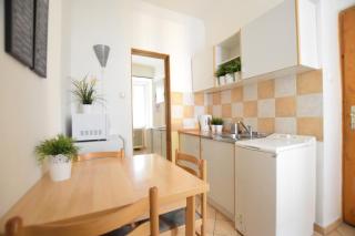 Studio Apartment by Hi5- Október 6 street - Budapest - 8