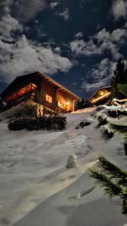 LA TZOUMAZ - VERBIER 4 Vallées - Grand Chalet 5 chambres, Ski IN/OUT, Sauna - La Tzoumaz - 0