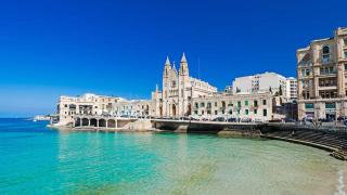 St Julian's 3 Bedroom - 10 mins from the sea - 1