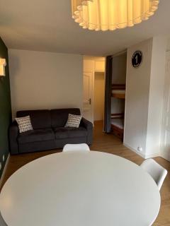 Mignon petit Studio 25m2 avec balcon et Parking face départ pistes ! - Demi-Quartier - 2