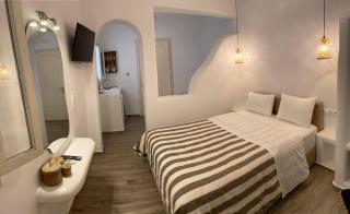 Theofanis on the beach - Agia Anna de Naxos - 6