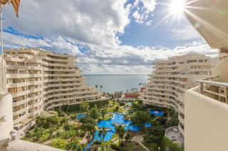 NEW Wonderful HOLIDAYS BENALBEACH Apartments - Benalmádena - 0