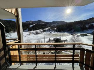 Charmant T2 avec balcon au cœur du Lioran - FR-1-787-83 - 3