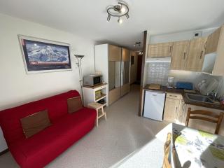 Charmant T2 avec balcon au cœur du Lioran - FR-1-787-83 - 2